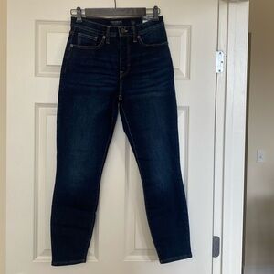 High Rise, Skinny Jeans from Lucky Brand. Size 6